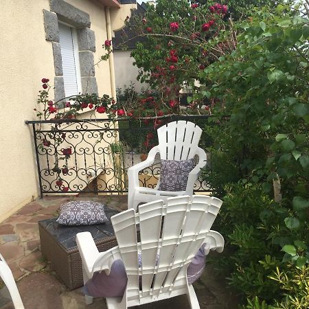 Studio Paisible Et Balneo Vezin-le-Coquet Exterior photo